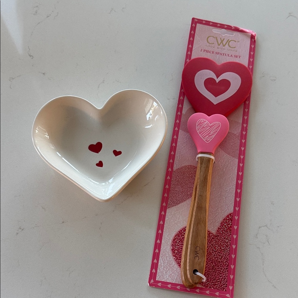 Valentine's Heart-Shaped Bowl and Spatula Set - Red and Pink New ✨